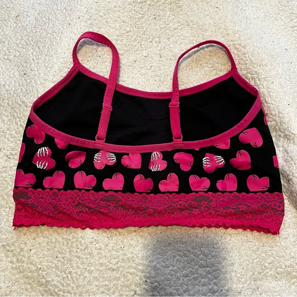 Torrid Lot Of 2 Bralettes Sleep Bras Valentines Skull Hearts Wireless 2X Pink - Picture 4 of 8